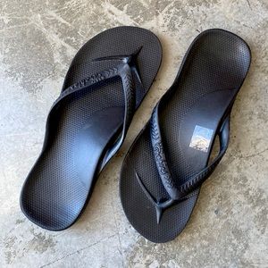 Archie’s Flip Flops
